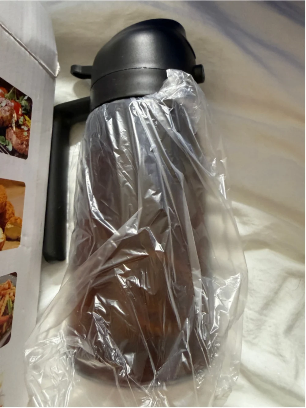 NEW 16oz Olive Oil Sprayer for Cooking, 2 in 1 Oil Dispenser Sunlight Shielding